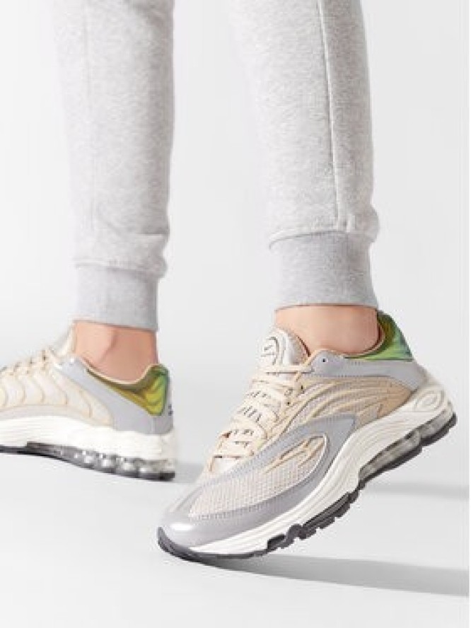 Nike Sneakersy Air Tuned Max DC9391 200 Beżowy