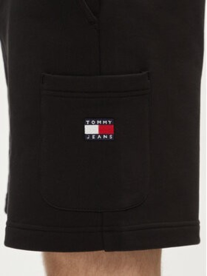 Tommy Jeans Szorty sportowe Badge DM0DM18479 Czarny Regular Fit