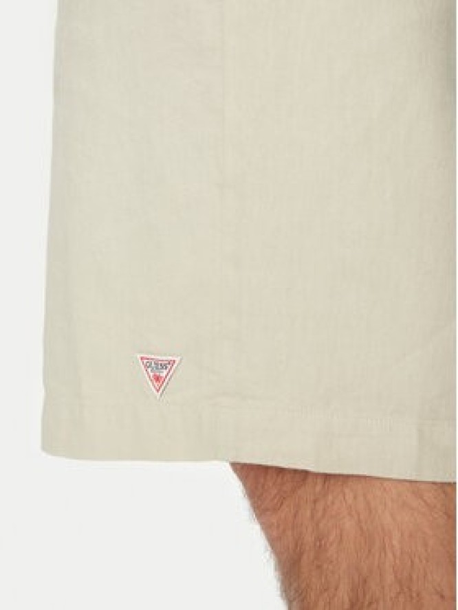 Guess Szorty materiałowe F5GD00 WH4J0 Zielony Regular Fit