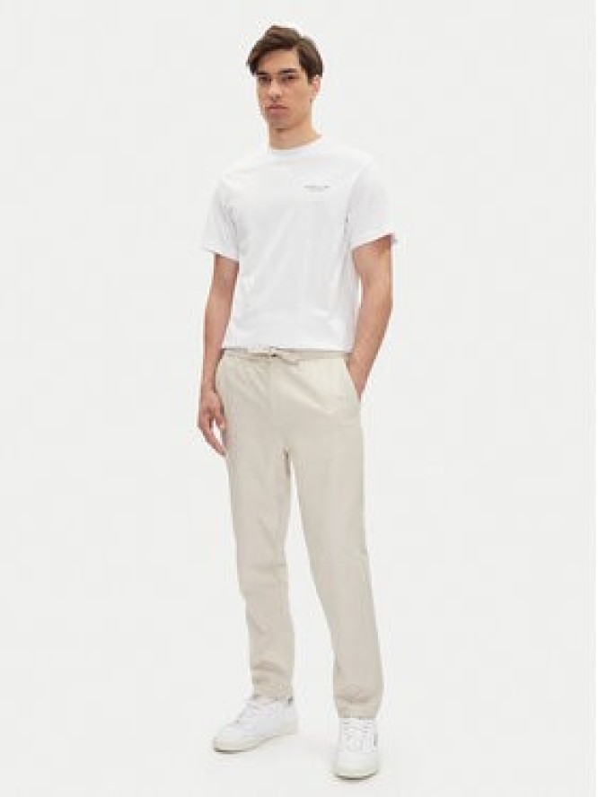 Mustang Spodnie materiałowe Milano 1016330 Biały Tapered Fit