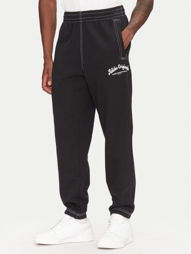 adidas Spodnie dresowe JP4487 Czarny Regular Fit