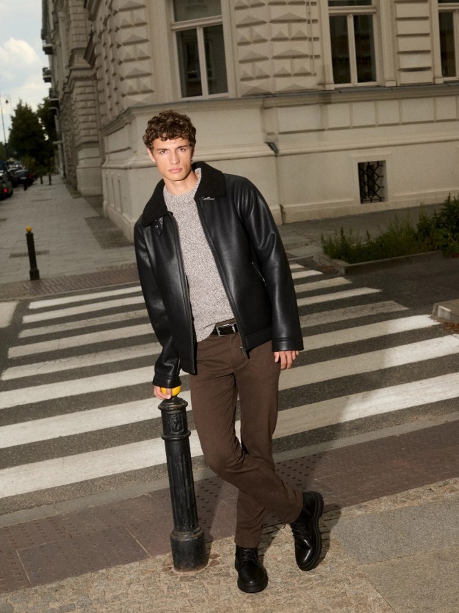 Spodnie męskie chinosy brązowe Erhatin 803