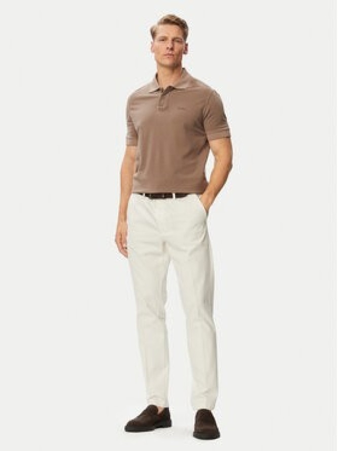 BOSS Chinosy Kaiton1 50543945 Kremowy Regular Fit