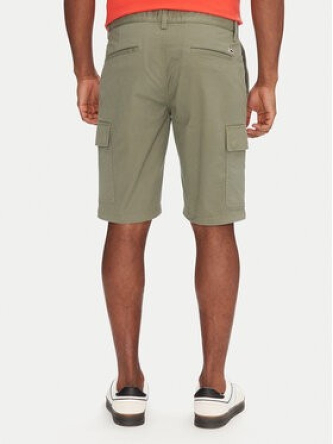 Tommy Jeans Szorty materiałowe Scanton DM0DM21949 Zielony Regular Fit