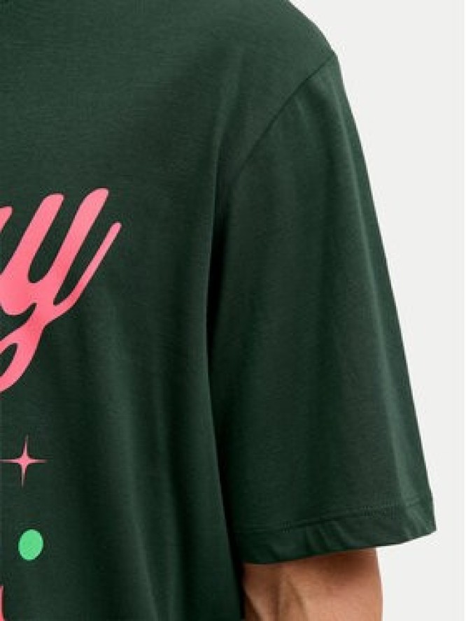 Jack & Jones T-Shirt Holiday Cartoon 12287550 Zielony Relaxed Fit