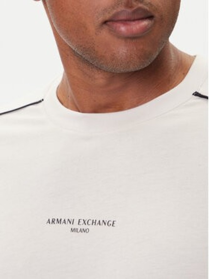 Armani Exchange T-Shirt XM001360 AF10358 U1013 Écru Regular Fit