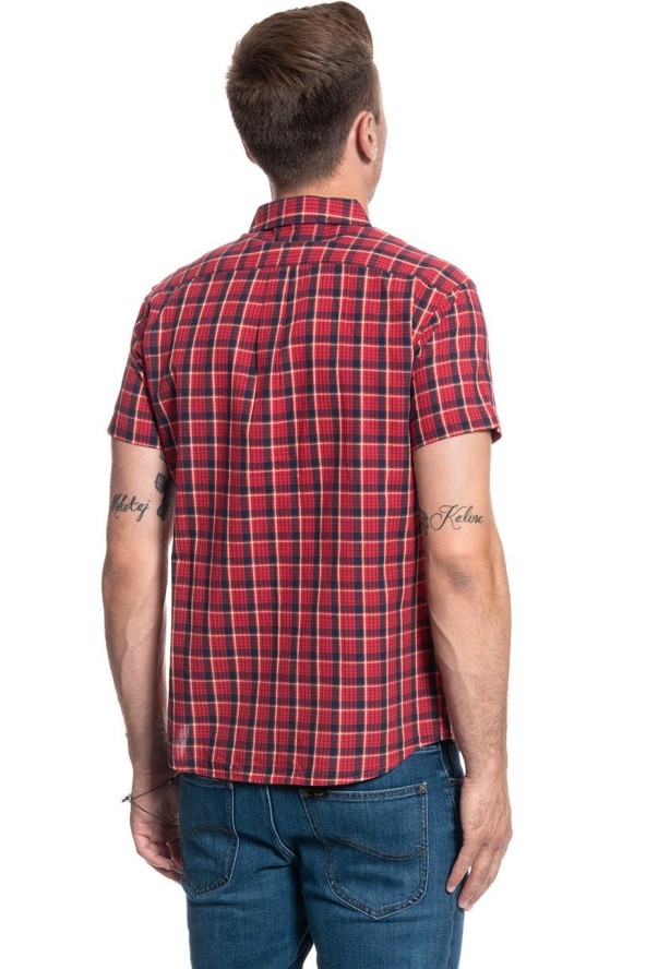 MĘSKA KOSZULA MATERIAŁOWA WRANGLER SS 1 PKT SHIRT FORMULA RED W5J11OXWO 112130161