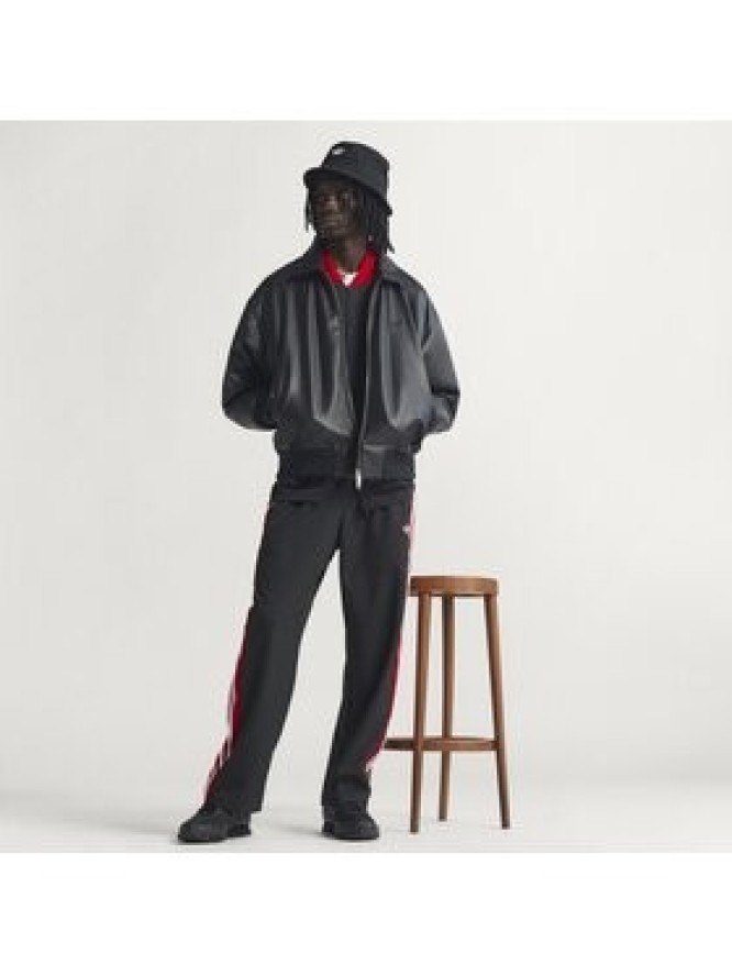 adidas Spodnie dresowe KE0117 Czarny Loose Fit