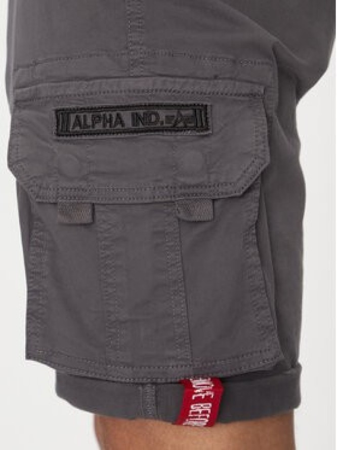 Alpha Industries Szorty materiałowe Crew 176203 Szary Slim Fit