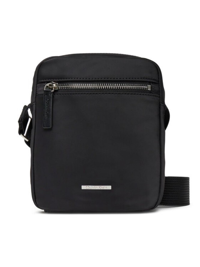 Calvin Klein Saszetka Sleek Nylon Reporter LV04D3176G Czarny