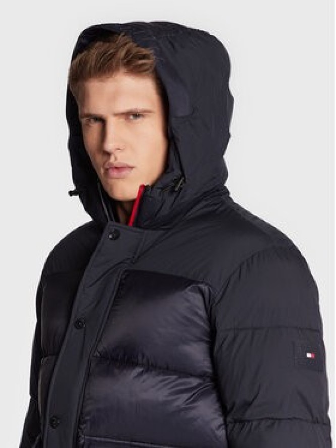 Tommy Hilfiger Kurtka zimowa MW0MW28723 Granatowy Regular Fit
