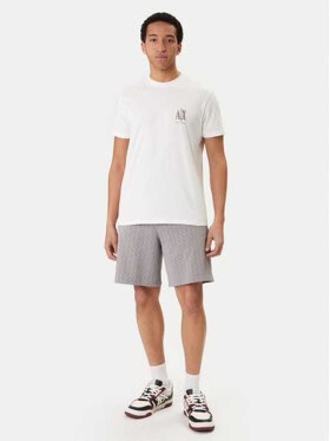 Armani Exchange Szorty sportowe XM001227 AF11847 M8315 Beżowy Regular Fit