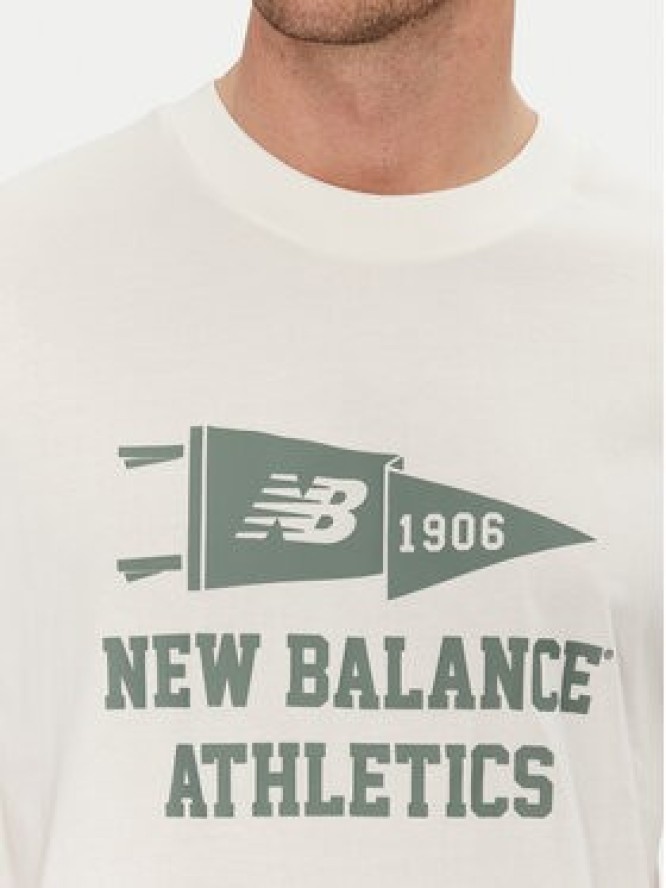 New Balance T-Shirt MT51924 Biały Relaxed Fit