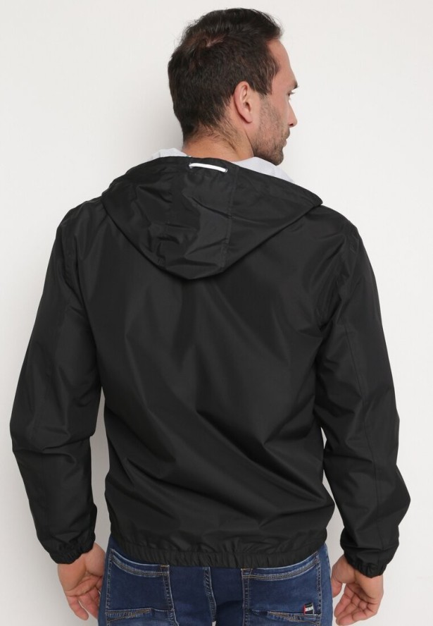 Czarna Kurtka Wiatrówka z Kapturem i Kieszeniami Maeven