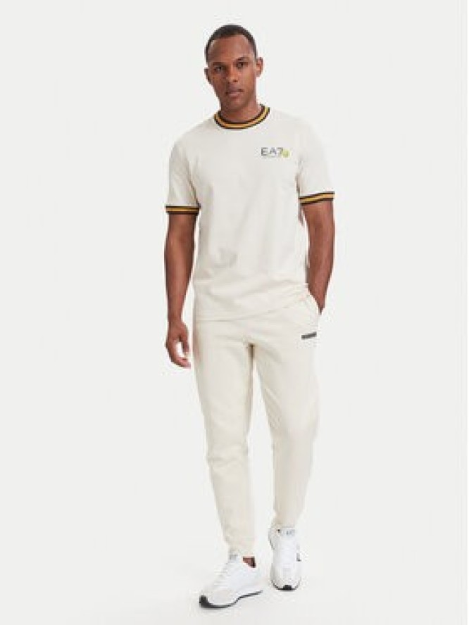 EA7 Emporio Armani T-Shirt 7M002131 AF12957 U1079 Beżowy jasny Regular Fit