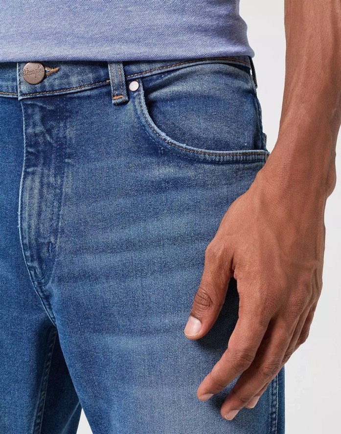 WRANGLER RIVER TREASURES MĘSKIE SPODNIE JEANSOWE JEANSY DŻINSY BLUE 112350858 W17T018015