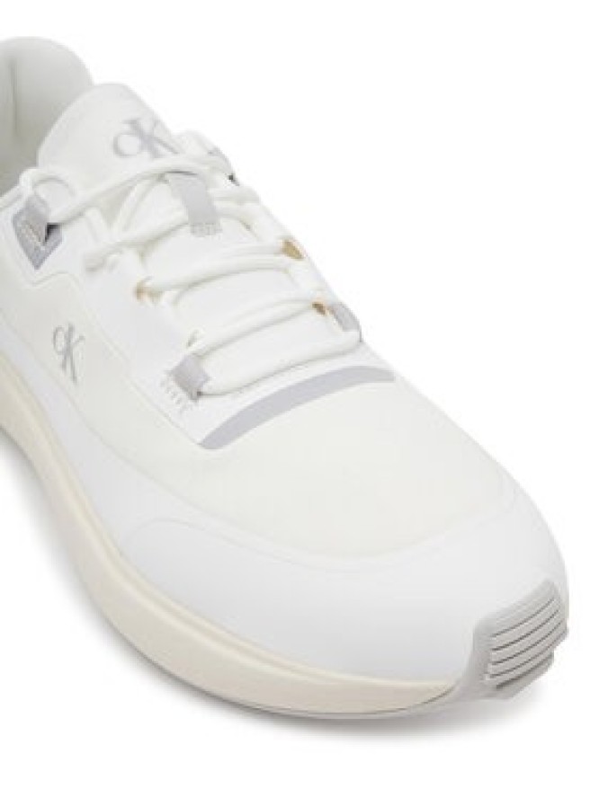 Calvin Klein Jeans Sneakersy Athleisure Runner Tech Ripstop YM0YM01205 Biały