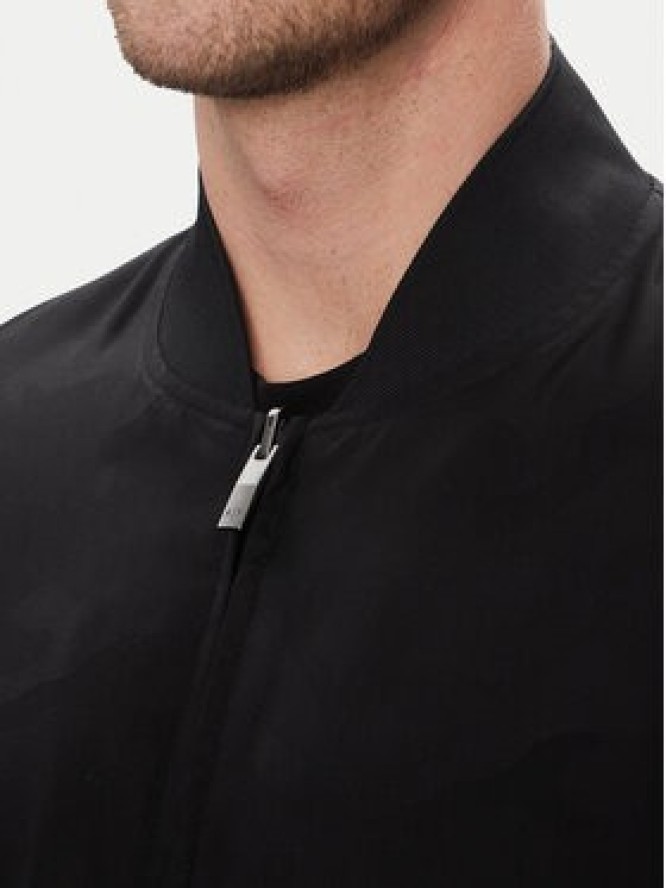 Armani Exchange Kurtka bomber XM000390 AF13170 FC039 Czarny Regular Fit