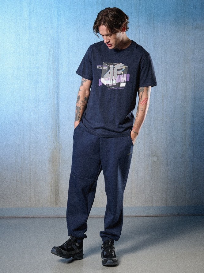 4F T-shirt regular z nadrukiem męski - granatowy M