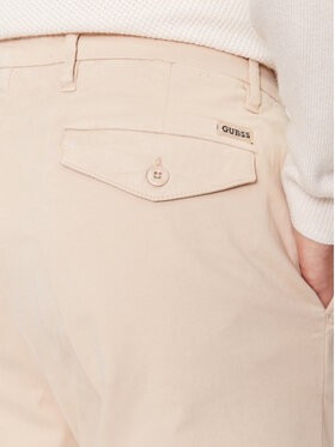Guess Spodnie materiałowe Noah M3BB27 WFPMA Beżowy Slim Fit