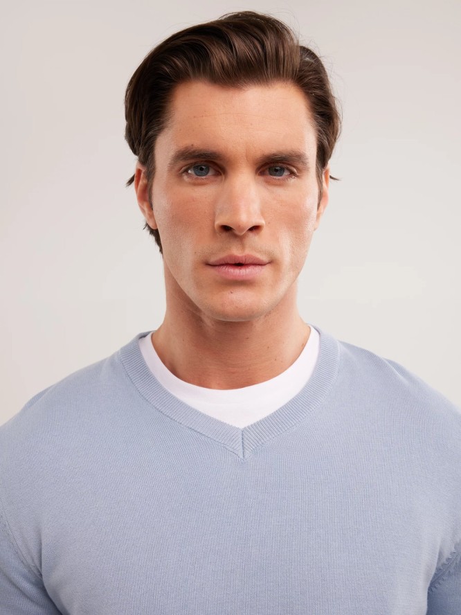 Sweter męski bawełniany z dekoltem v-neck niebieski Vassic 400