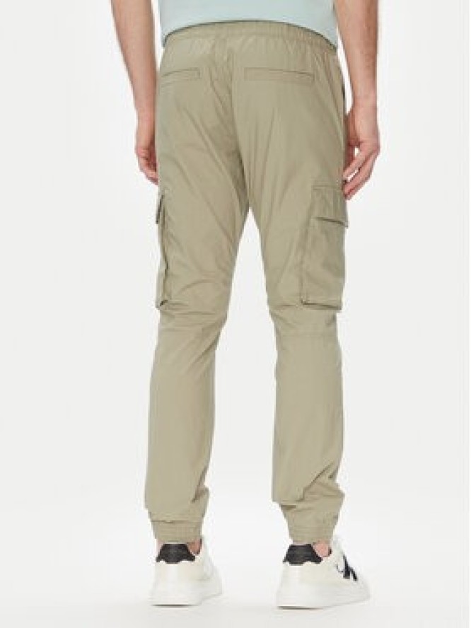 Calvin Klein Jeans Joggery J30J327614 Zielony Slim Fit