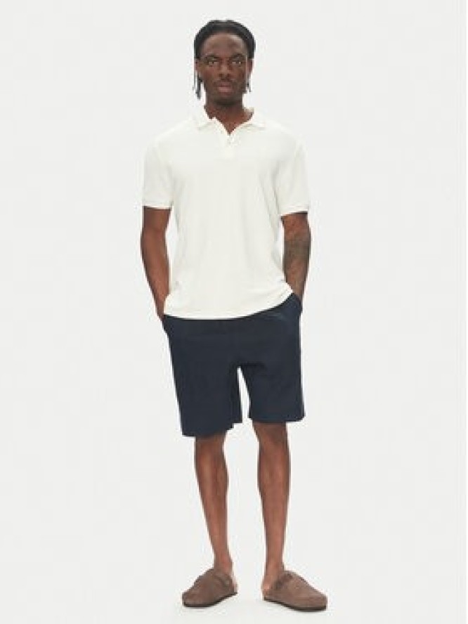 Emporio Armani Szorty materiałowe EM000681 AF12356 UB102 Granatowy Regular Fit