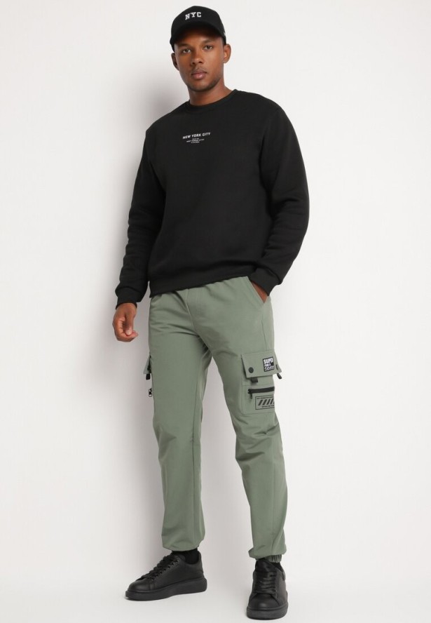 Ciemnozielone Spodnie Joggery z Ozdobnymi Kieszeniami na Napy Lessalia