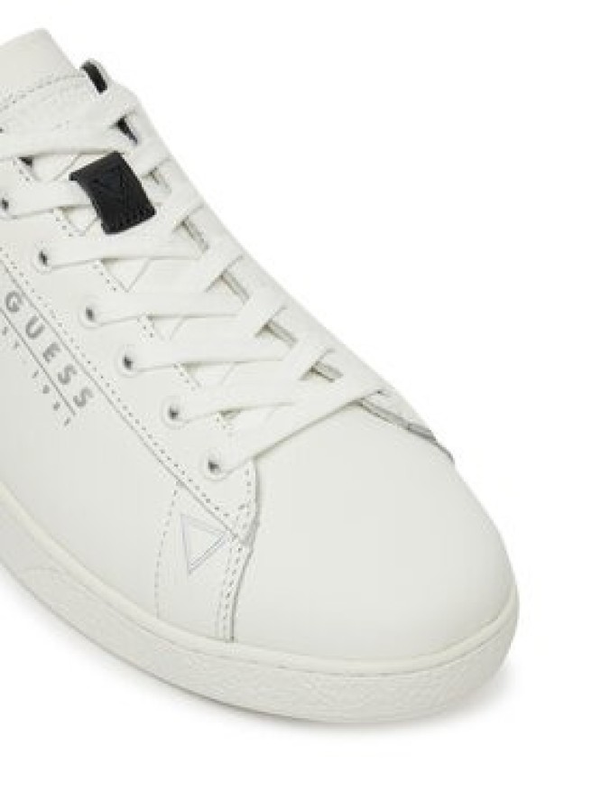 Guess Sneakersy FMTNOL FAB12 Biały