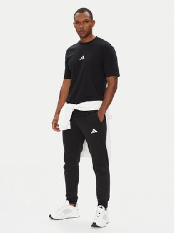 adidas T-Shirt Essentials Small Logo JE9024 Czarny Regular Fit