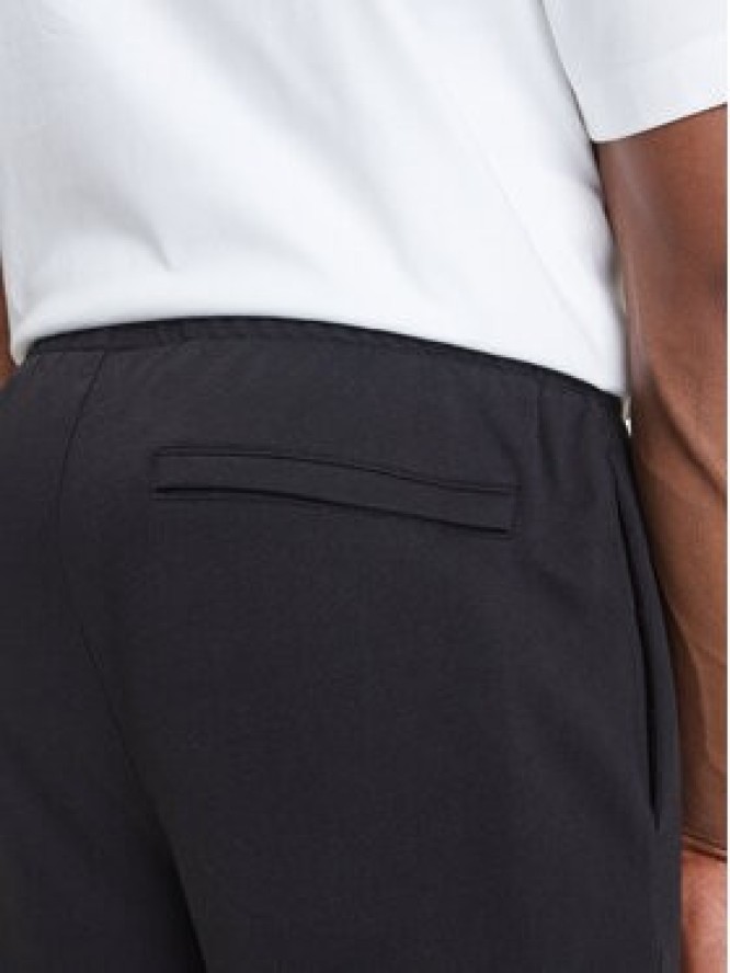 Calvin Klein Jeans Spodnie dresowe LV04RC294G Czarny Regular Fit