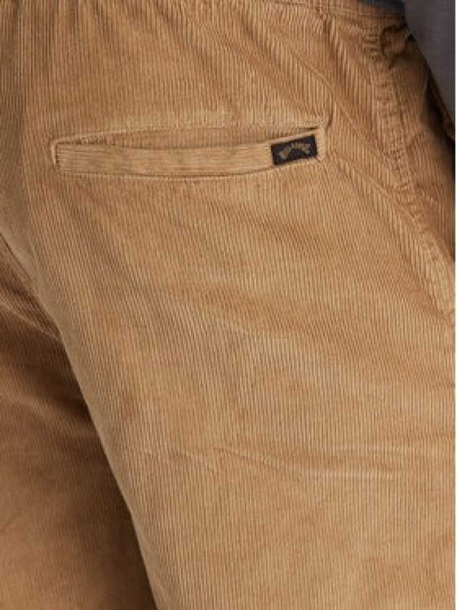 Billabong Spodnie materiałowe Larry Cord EBYNP00111 Brązowy Regular Fit