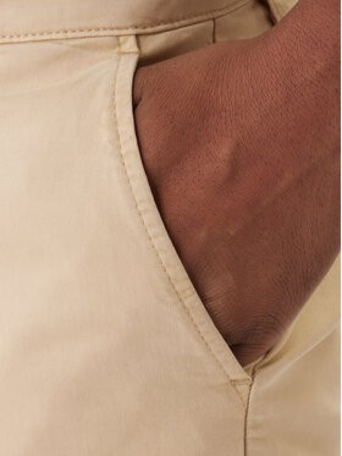 Guess Jeans Chinosy M4YB33 WGB5A Beżowy Regular Fit