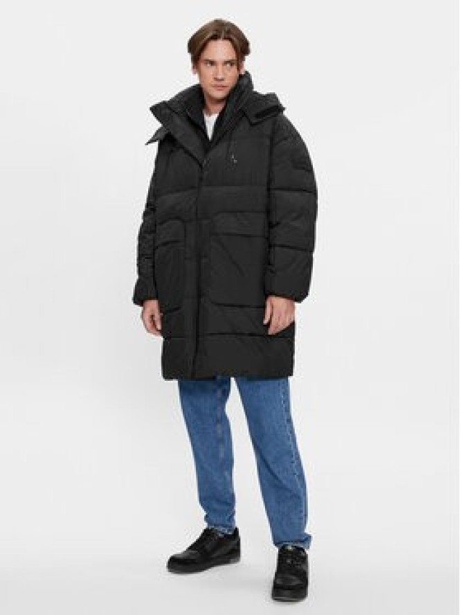 Calvin Klein Jeans Kurtka zimowa J30J324078 Czarny Relaxed Fit