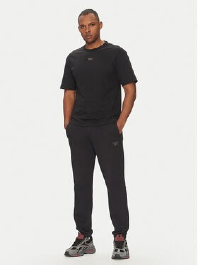 Reebok T-Shirt 100214893 Czarny Regular Fit