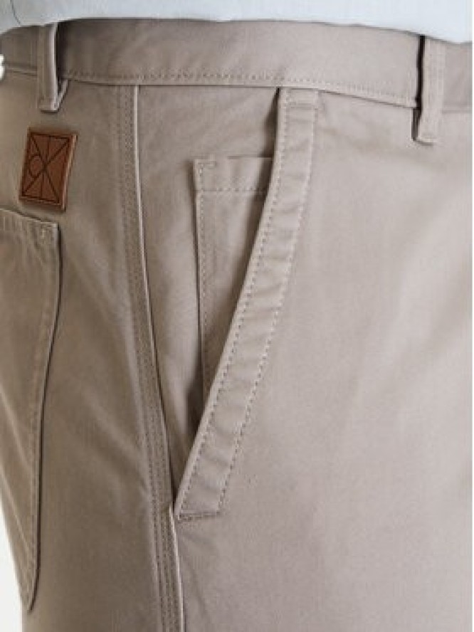 Calvin Klein Jeans Szorty materiałowe 90s LV04RD603G Beżowy Baggy Fit