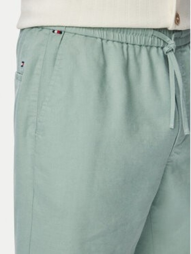 Tommy Hilfiger Szorty materiałowe Dover MW0MW44353 Zielony jasny Regular Fit