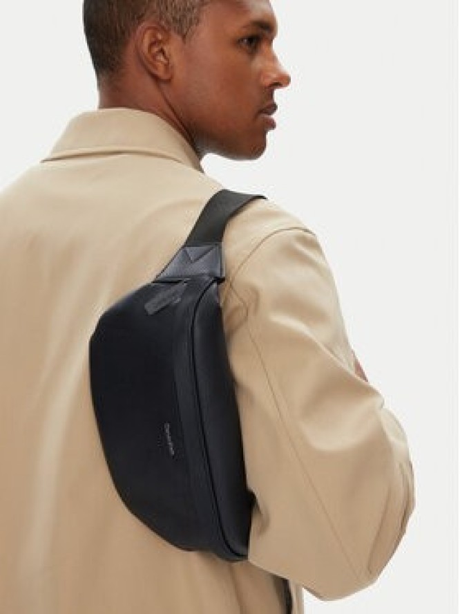 Calvin Klein Saszetka nerka Ck Must Waistbag LV04D3184G Czarny