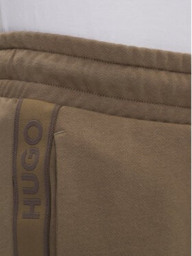 HUGO Szorty sportowe Liam 50540936 Beżowy Regular Fit