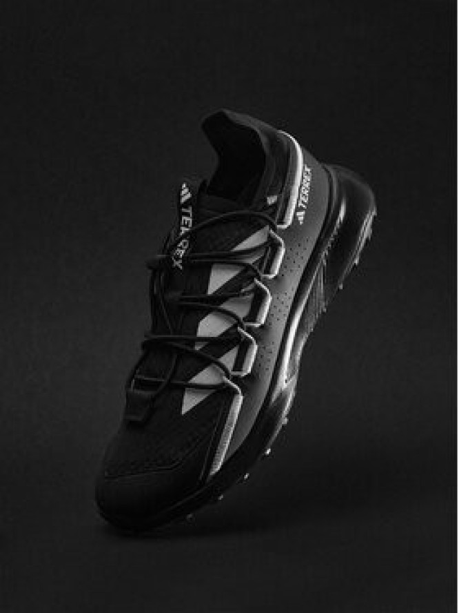 adidas Sneakersy Terrex Voyager 21 Travel Shoes HP8612 Czarny