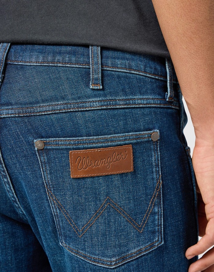 MĘSKIE SPODNIE JEANSOWE WRANGLER GREENSBORO AZURE FADE 112357206