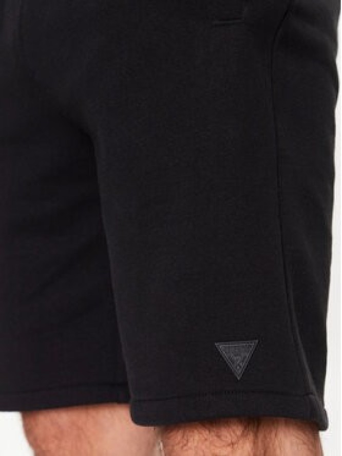 Guess Szorty sportowe Aldwin Z2YD04 KAIJ1 Czarny Slim Fit