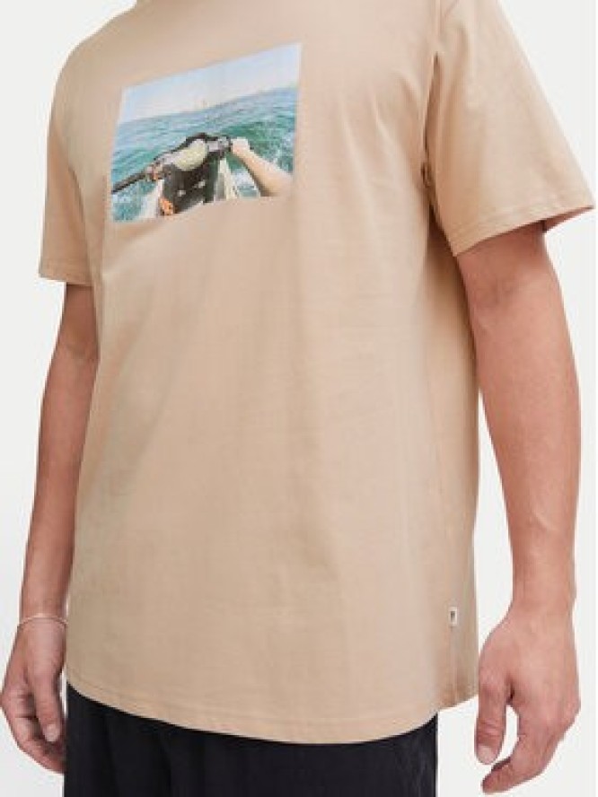 Solid T-Shirt 21108237 Beżowy Regular Fit