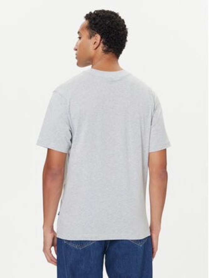 New Balance T-Shirt MT53941 Szary Regular Fit