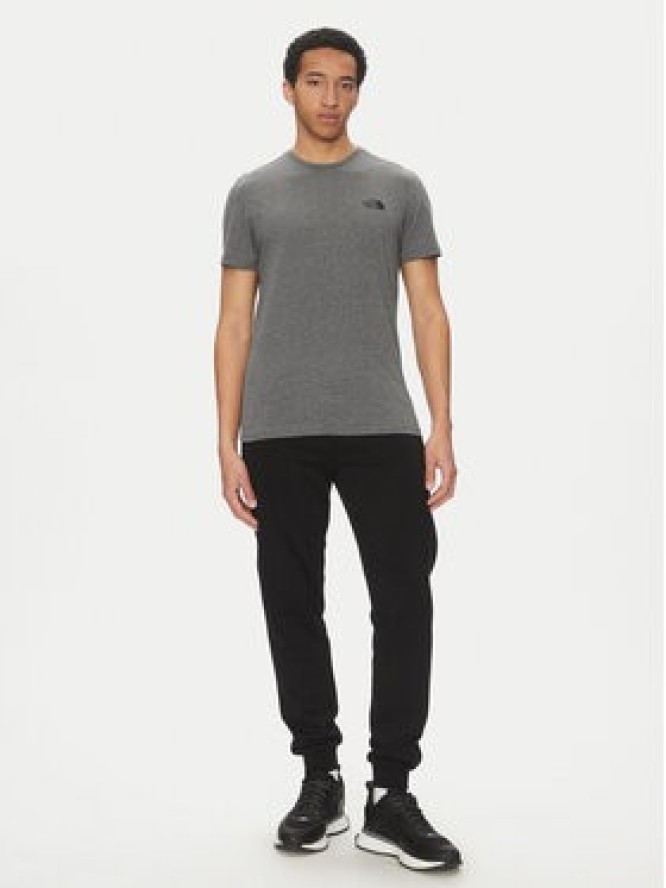 The North Face T-Shirt Simple Dome Tee NF0A2TX5 Szary Regular Fit