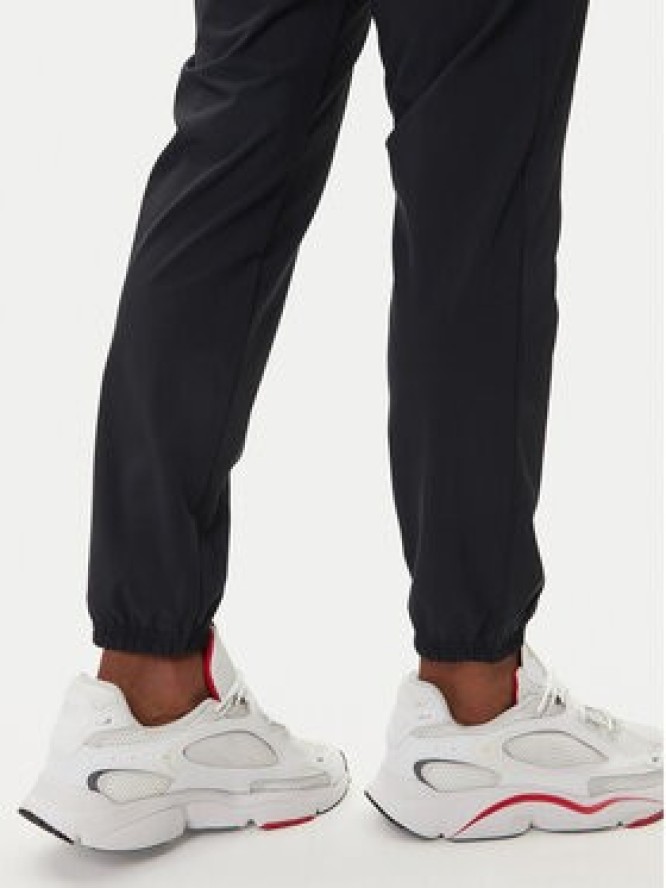 Under Armour Spodnie dresowe UA Vibe Woven 1386557 Czarny Regular Fit