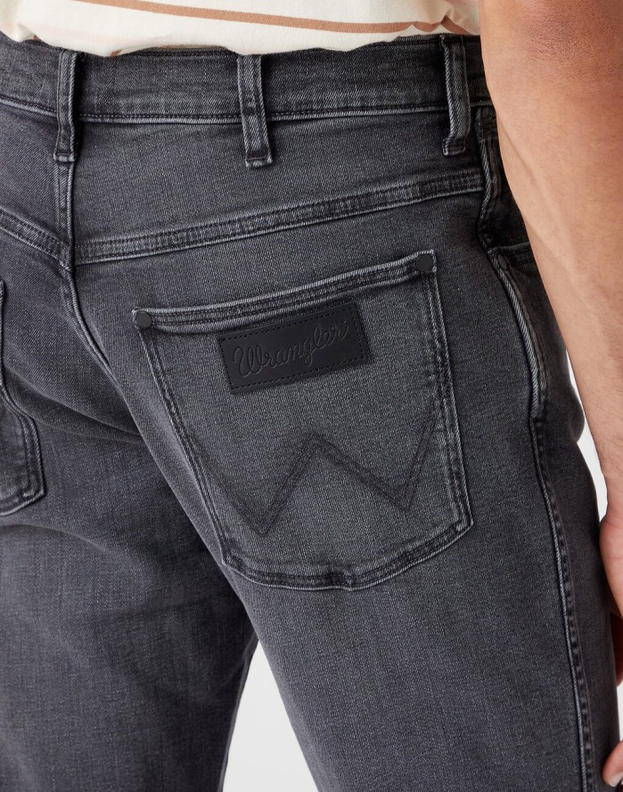 WRANGLER RIVER MĘSKIE SPODNIE JEANSOWE JEANSY DŻINSY BLACKOUT W17T29Z79 112331067