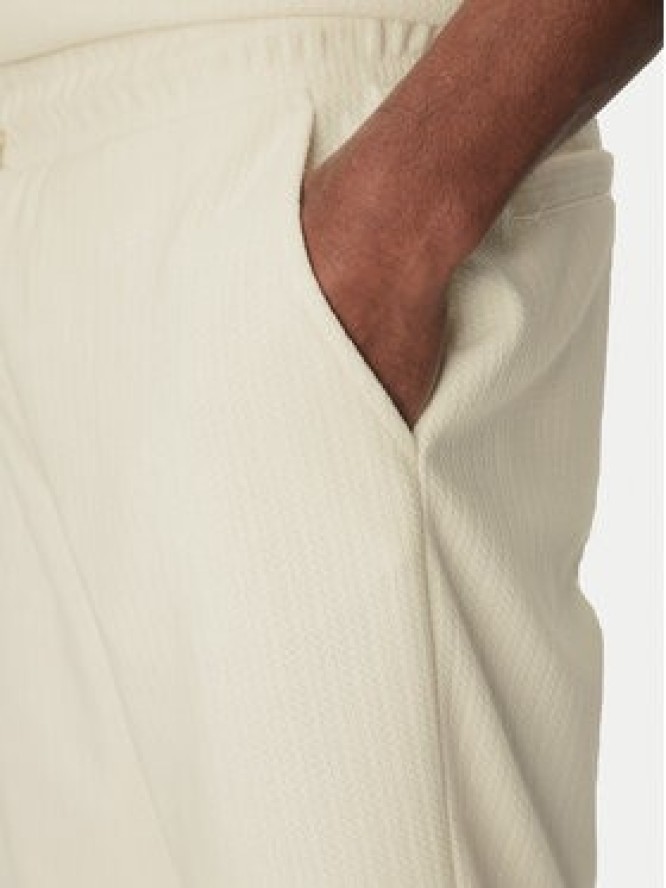 Guess Szorty sportowe M5GD41 KCRY0 Écru Regular Fit