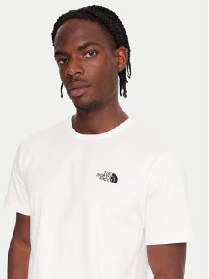 The North Face T-Shirt Half Dome Photo NF0A8EE9 Biały Regular Fit