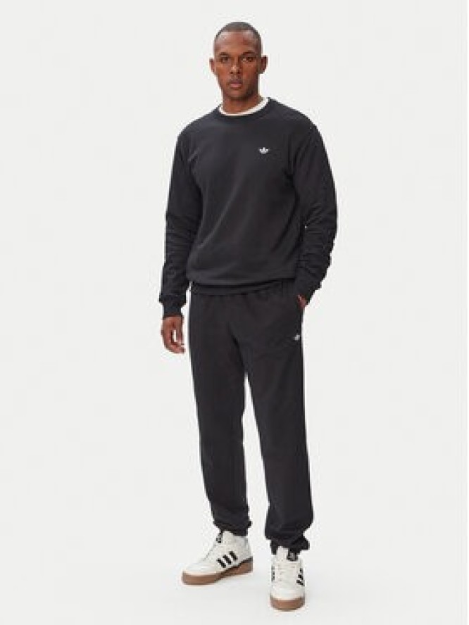 adidas Spodnie dresowe Trefoil Essentials KR3463 Czarny Regular Fit